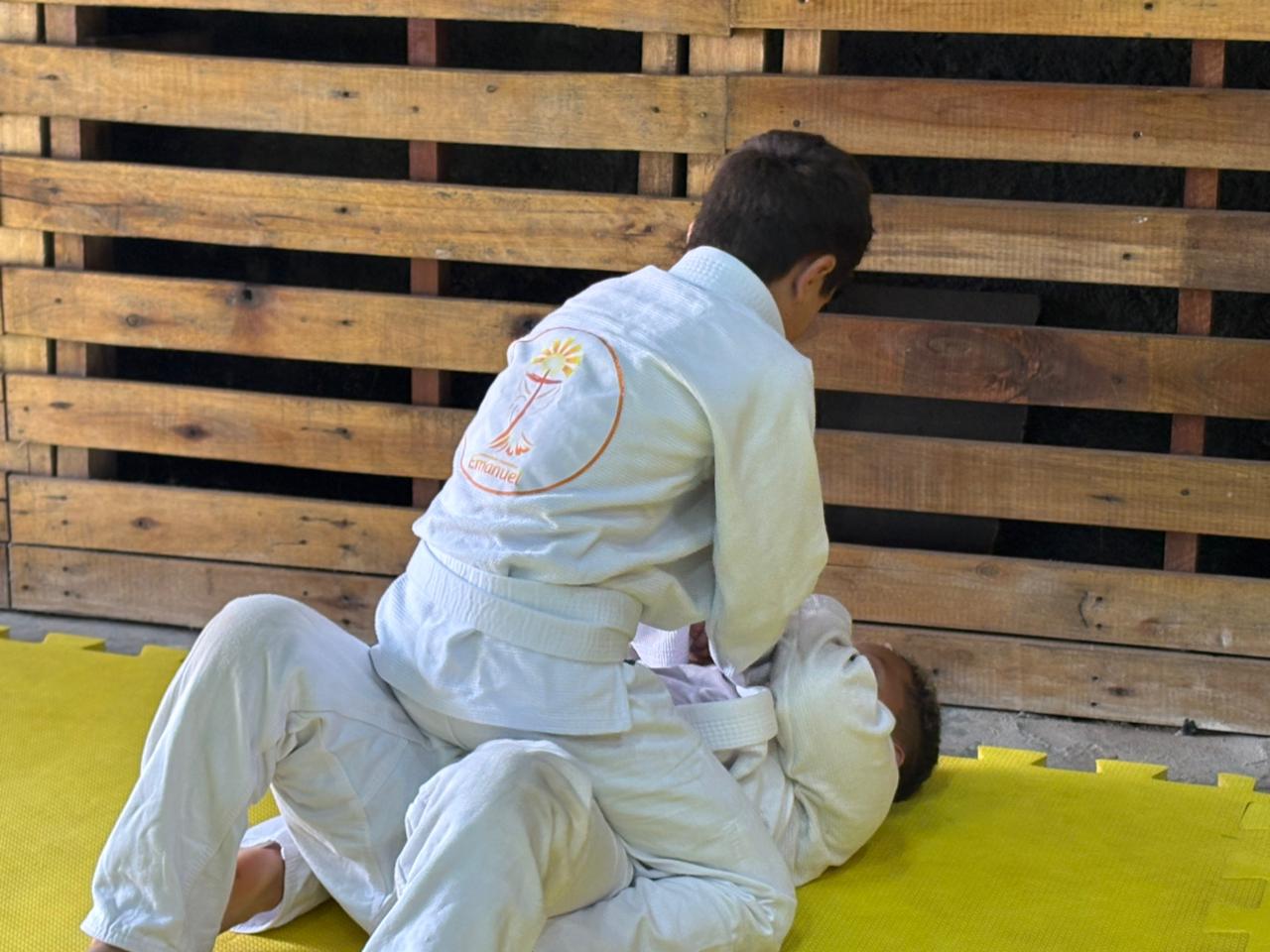 Aula de Jiu Jitsu - Jovens